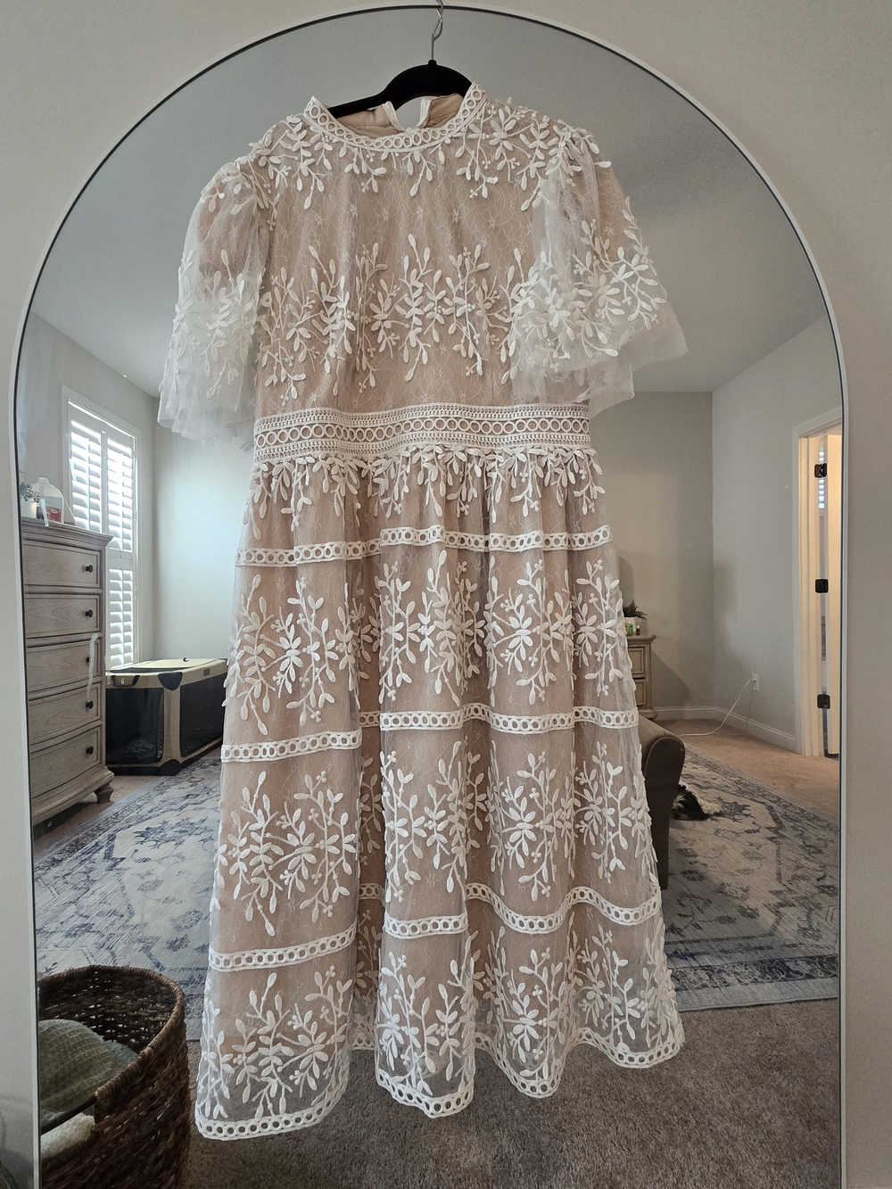 4Ivy City Co Dress In Cream With Lace Overlay